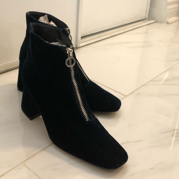 Dark blue velvet zipper booties - Picture 3 of 6